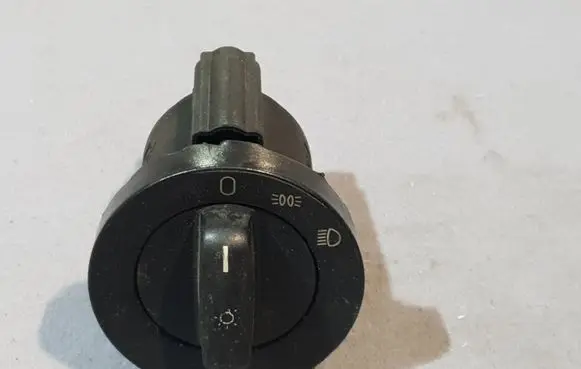BMW 7 E38 Light switch 8383683
