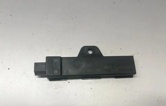 BMW 5 F10 F11 Keyless system antenna 9220832