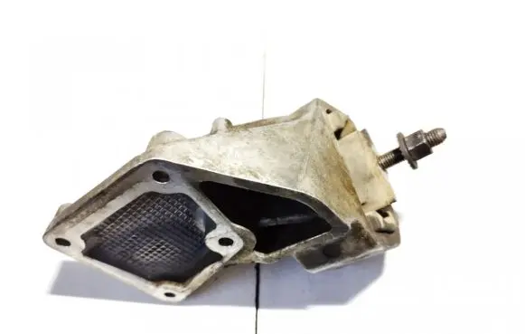 Jeep Grand Cherokee (WK) Engine mount bracket 52090308ae