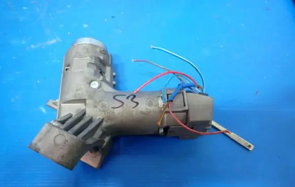 Ford Fiesta Ignition lock 8V513F880CG