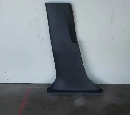 (B) pillar trim (bottom)