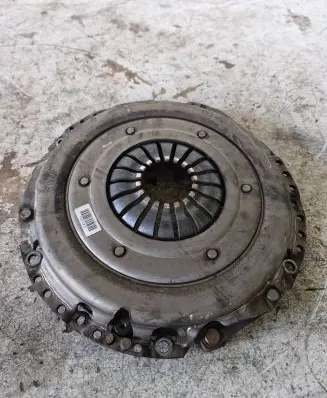 Opel Insignia A Pressure plate 55571811