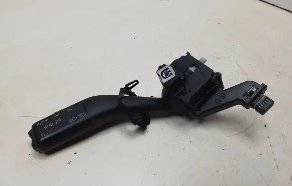 Volkswagen Touran I Indicator stalk ANP80H013D 3FE0212D