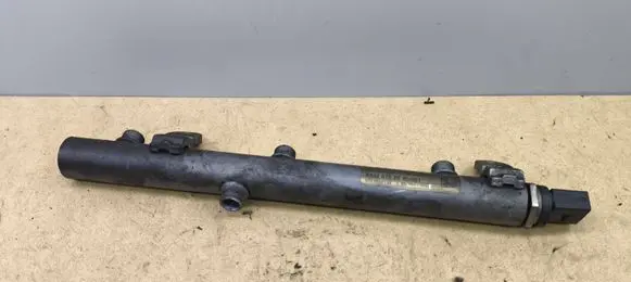 Mercedes-Benz E W211 Fuel main line pipe A6420702695