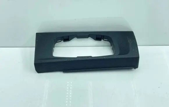 BMW 1 F20 F21 Panel trim 9211305 17806410