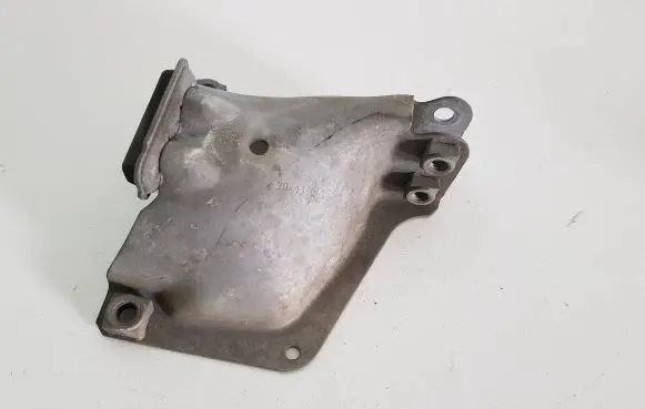 Audi A6 S6 C7 4G Engine mounting bracket 4G0399059A