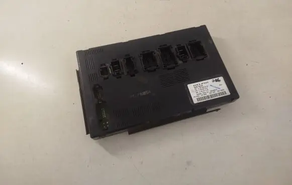 Mercedes-Benz R W251 SAM control unit A1645409245 A1645457832 A1644421200