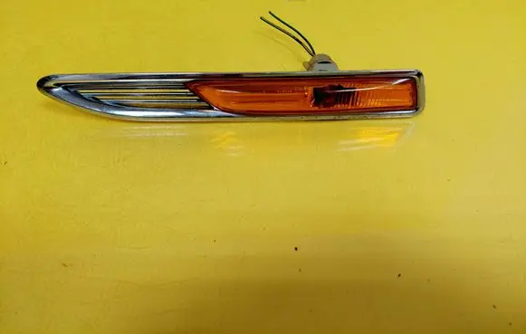 Ford Mondeo MK IV Front fender indicator light