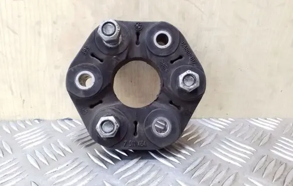 BMW 1 E81 E87 Rear prop shaft donut coupling/joint 7511454