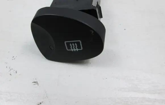 Toyota Hiace (H10) Windscreen/window heater switch 937104A000