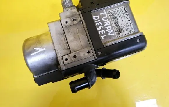 Volkswagen Touran I Auxiliary pre-heater (Webasto) 1K0815065R 000018021232