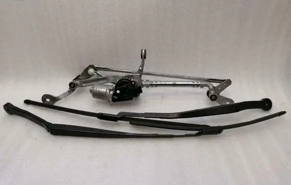 BMW X4 G02 Front wiper linkage and motor 7399013
