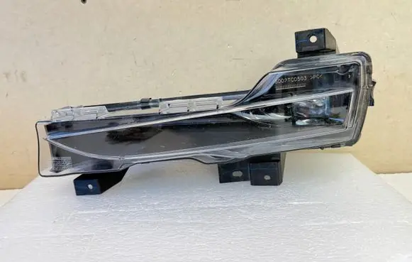 Tesla Model 3 Front fog light 107739500D 050521C