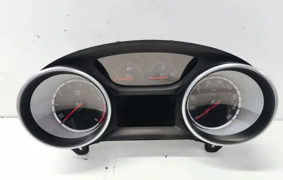 Opel Insignia B Speedometer (instrument cluster) 39113828