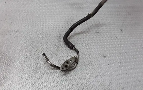Toyota Avensis T220 Coolant pipe/hose 