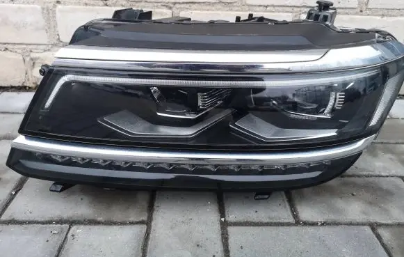 Volkswagen Tiguan Headlight/headlamp 5NB941081A 030110123500