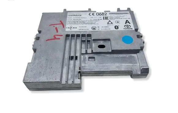 Toyota Auris E180 GPS navigation control unit/module 868400W013 2904845