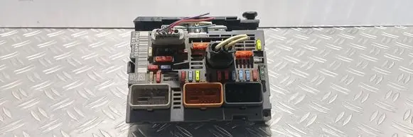 Citroen C4 Grand Picasso Fuse module 9667044980