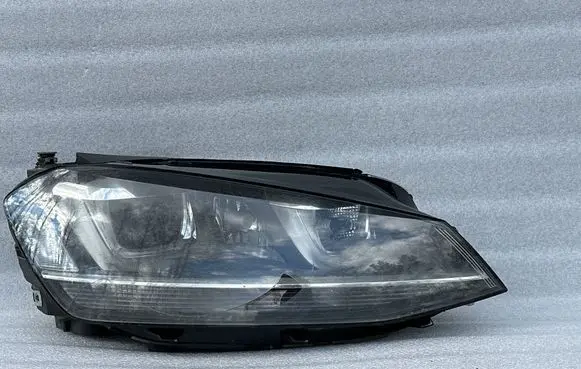 Volkswagen Golf VII Headlight/headlamp 5G1941752