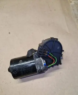 Seat Toledo II (1M) Wiper motor 1J1955113A 0390241151 05898120