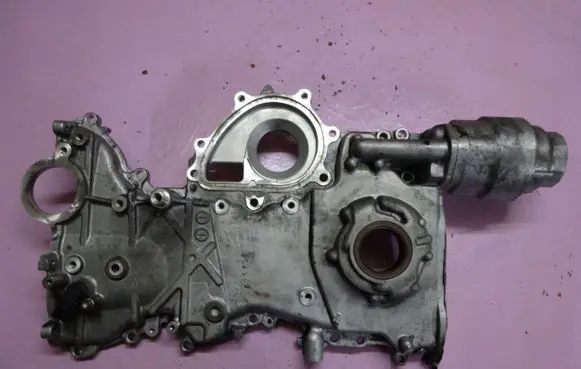 Toyota Corolla Verso AR10 Timing chain cover 199GBA