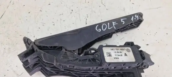 Volkswagen Golf V Accelerator throttle pedal 1K1721503P