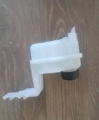 Nissan Ariya Coolant expansion tank/reservoir 231102