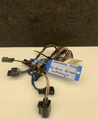 Mercedes-Benz Sprinter W906 Front door wiring loom