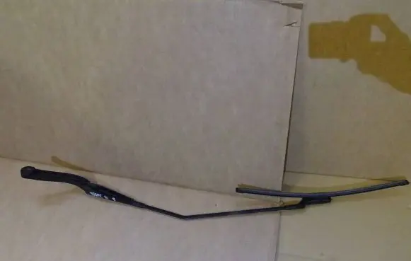 Renault Trafic III (X82) Front wiper blade arm 288864419R