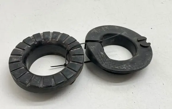 Ford Mondeo MK V Rear coil spring rubber mount DG9C5B718BXE