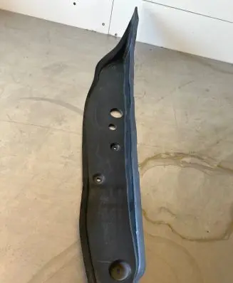Mercedes-Benz GLC C253 Fender end trim A2538890025