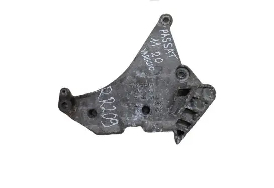 Volkswagen PASSAT B7 Engine mounting bracket 03L199207