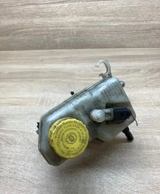 Audi A3 S3 8L Clutch master cylinder WAGMASTERCYLINDER