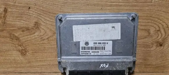 Volkswagen Fox Engine control unit/module 03D906033H
