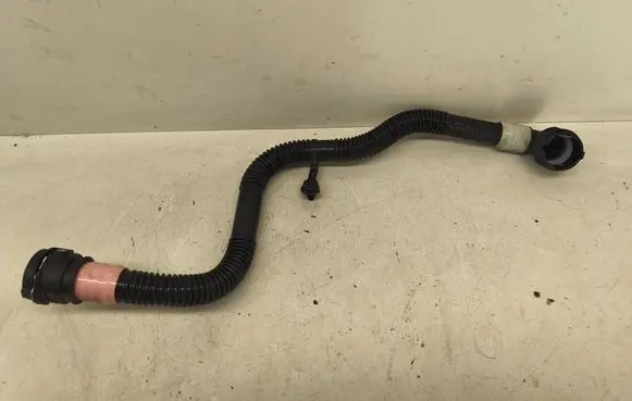 Tesla Model Y Electric car engine cooling hoses/pipes 150132500C