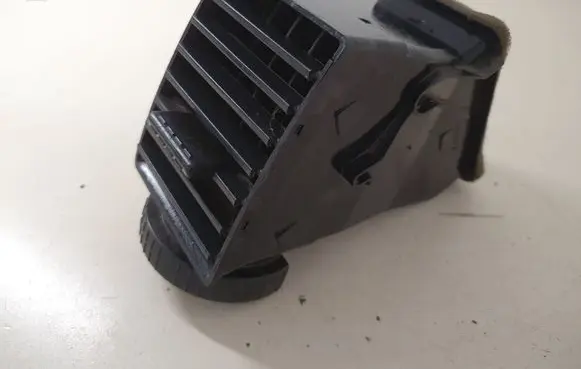 Volkswagen Transporter - Caravelle T5 Dashboard side air vent grill/cover trim 7H0815705C
