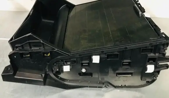 Cup holder front