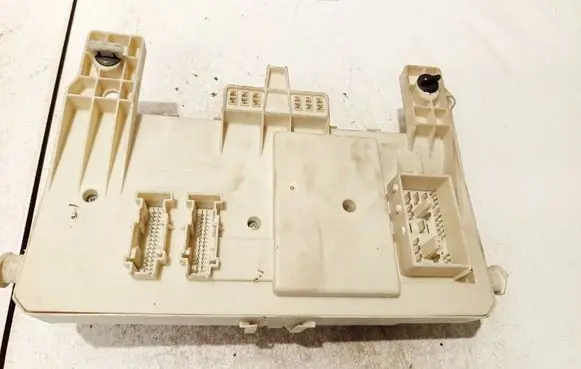 Volvo S40 Fuse box set 31254317 j94503