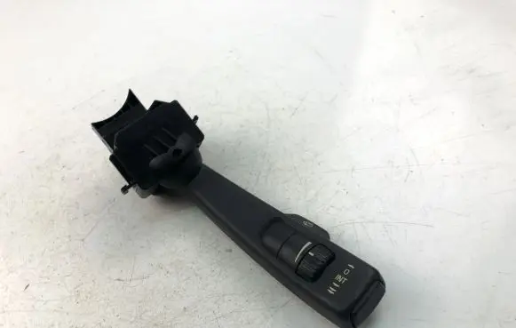 Volvo S40 Indicator stalk 17D770