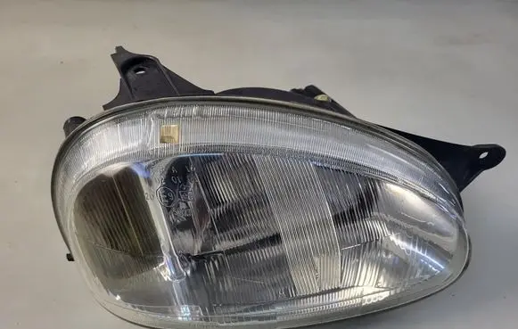 Opel Corsa B Spotlight 