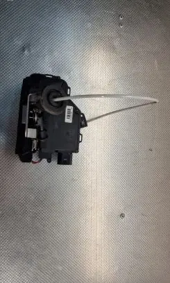 Audi A4 S4 B6 8E 8H Front door lock 8E1837016C