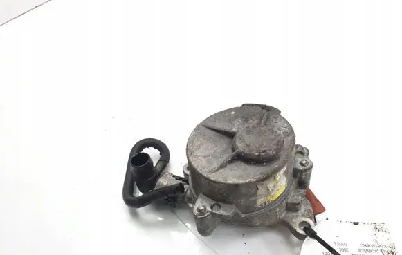 Renault Megane II Vacuum pump