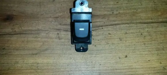 Hyundai i10 Electric window control switch 299122842