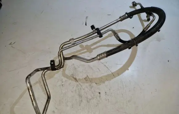 Jeep Grand Cherokee (WK) Air conditioning (A/C) pipe/hose 55116710AD