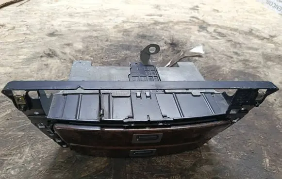 BMW 7 E65 E66 Dashboard storage box/compartment 7032886 12145100 311520700