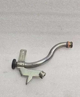 Volvo XC90 Oil fill pipe 32208990