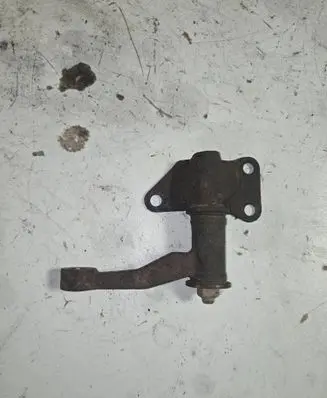 Nissan Terrano Steering rack mounting bracket 
