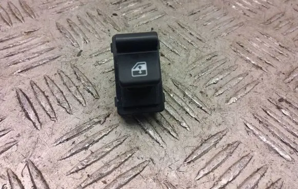 Fiat 500X Electric window control switch 30170844