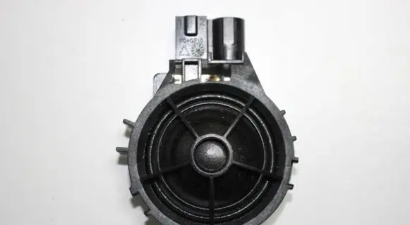 Audi A3 S3 8V Front door speaker 8V0035398