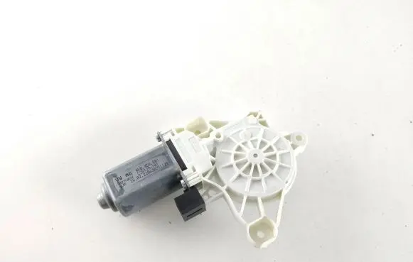 Audi e-tron Rear door window regulator motor 4K0959801
